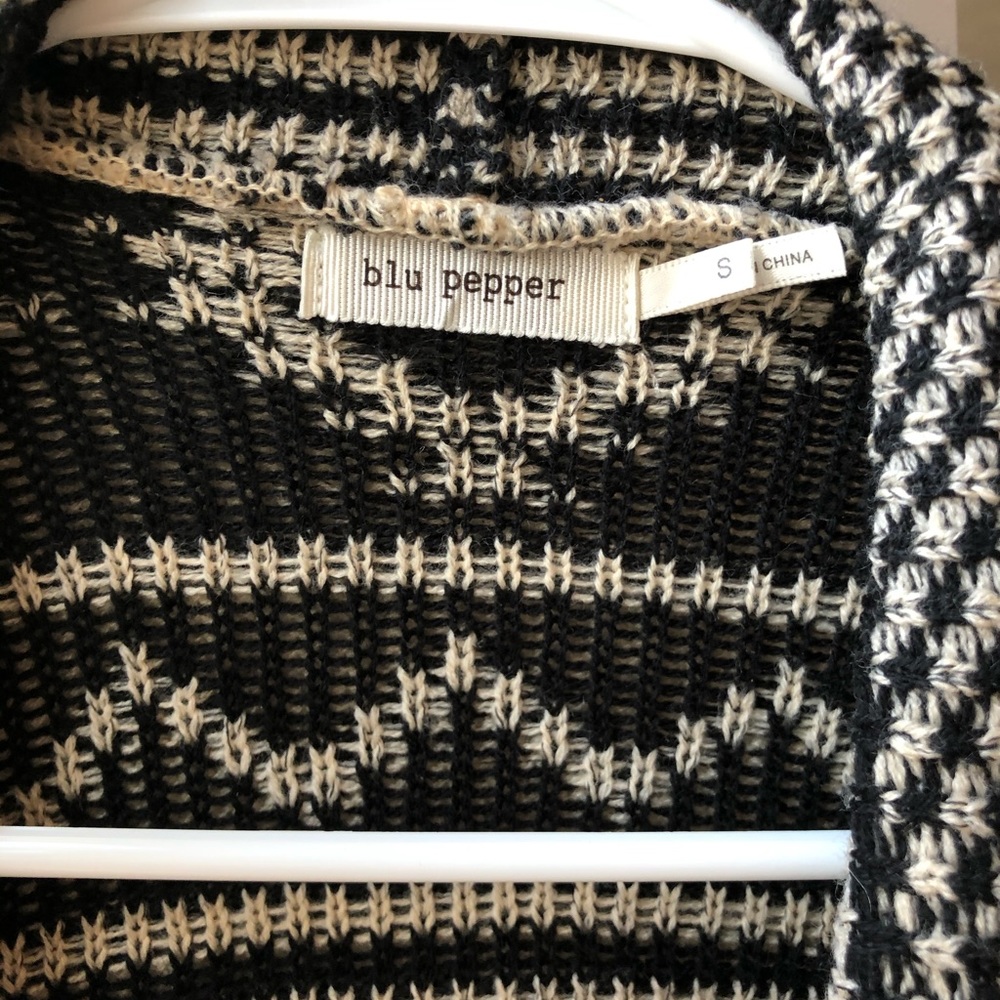 Patterned Cardigan - image 5